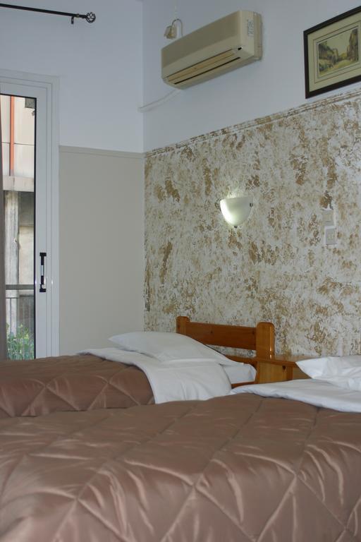 Alma Hotel Atena Cameră foto